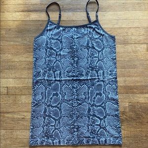 NWOT Apt. 9 essentials snakeskin print tank top